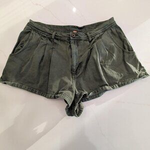 Free People Sz 10 Nora Mini Trouser Shorts Olive Sage Green Boho 1 in Cotton
